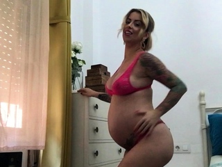 amateur his tall blonde fetish masturbating on live webcam